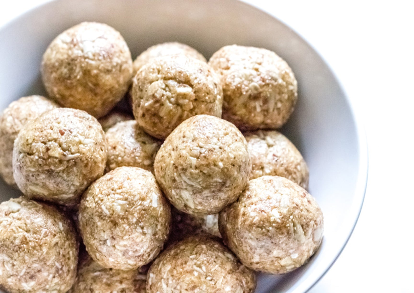 Coconut Cashew Honey Energy Bites